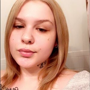 Meet your Posher, Kara